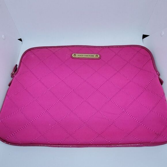 Juicy Couture Pink Quilted Laptop Sleeve - Picture 1 of 4
